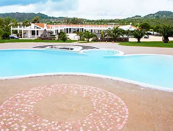 Aldeamento Turístico Monte Ricciu 3*