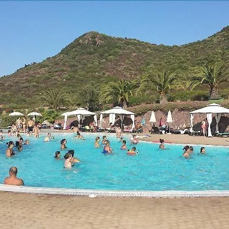 منتزه العطل Monte Ricciu ألغيرو